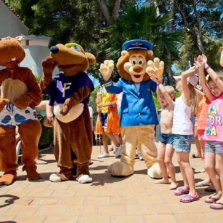 Hotel Beachclub Font De Sa Cala Zewnętrze zdjęcie