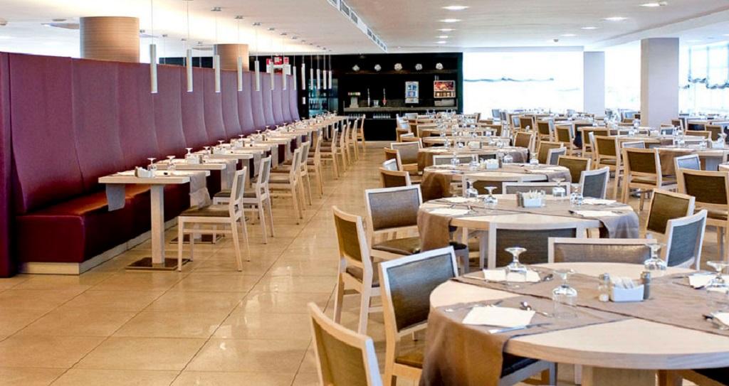 Hotel Beachclub Font De Sa Cala Zewnętrze zdjęcie