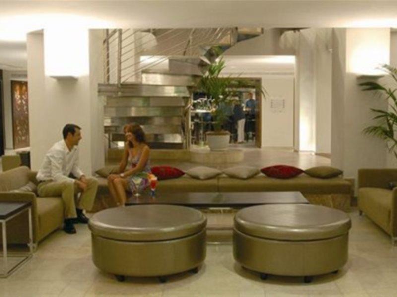 Hotel Beachclub Font De Sa Cala Wnętrze zdjęcie
