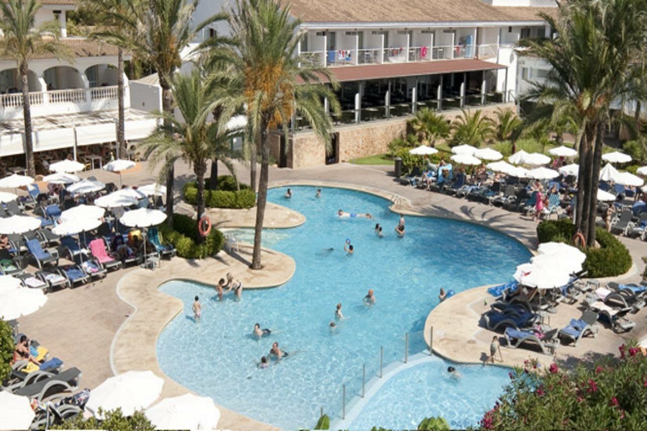 Hotel Beachclub Font De Sa Cala Zewnętrze zdjęcie