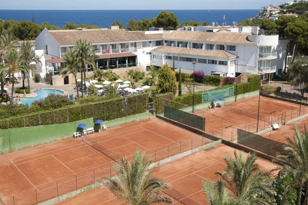 Hotel Beachclub Font De Sa Cala Zewnętrze zdjęcie